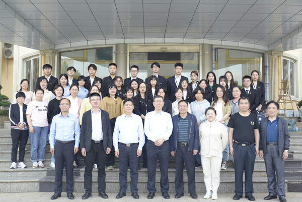 beat365在线唯一官网举行思政课集体备课会(图1)