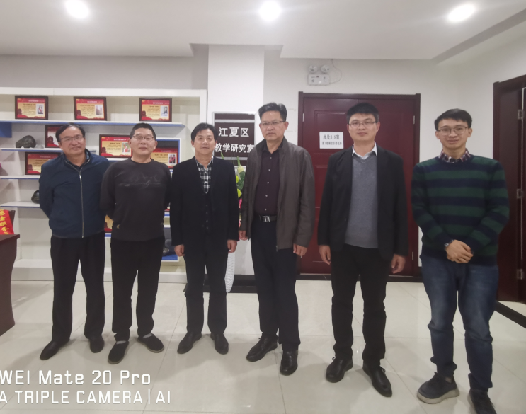 beat365在线唯一官网大中小学思政课一体化建设研究中心主任赴江夏区教研室研究中心工作(图2)