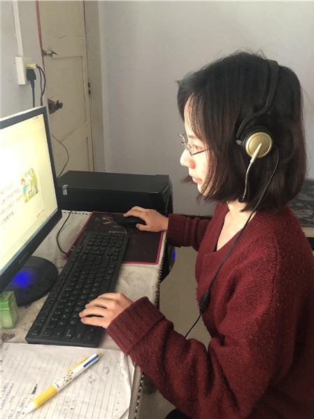beat365在线唯一官网：利用抗疫教科书 讲好线上思政课(图2)